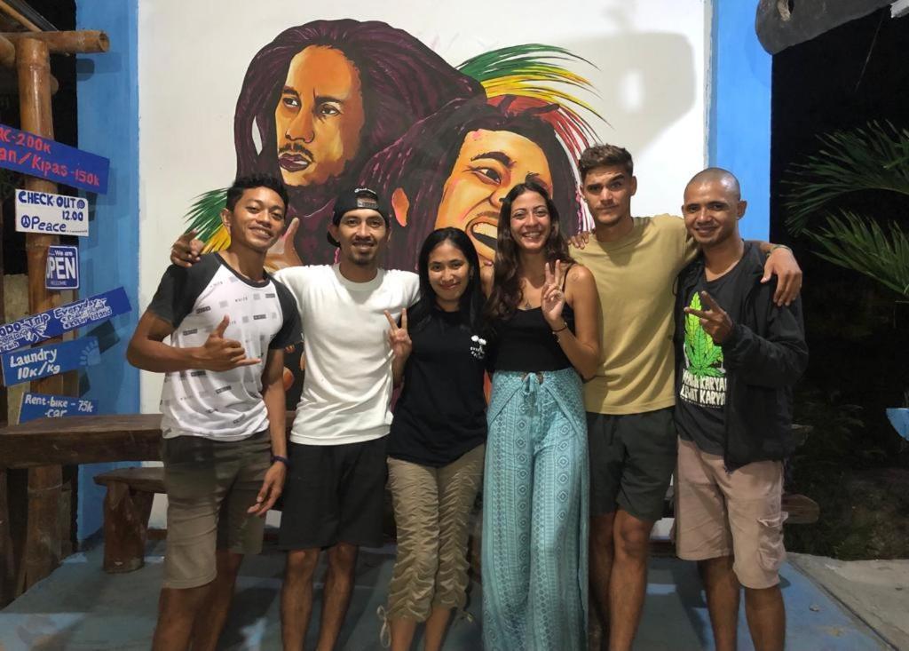 Komodoku One Love Homestay And Tour Labuan Bajo Extérieur photo