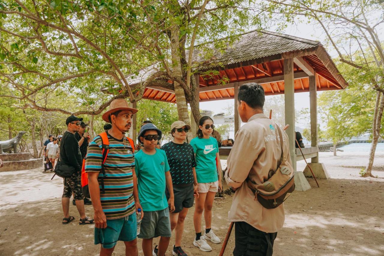 Komodoku One Love Homestay And Tour Labuan Bajo Extérieur photo