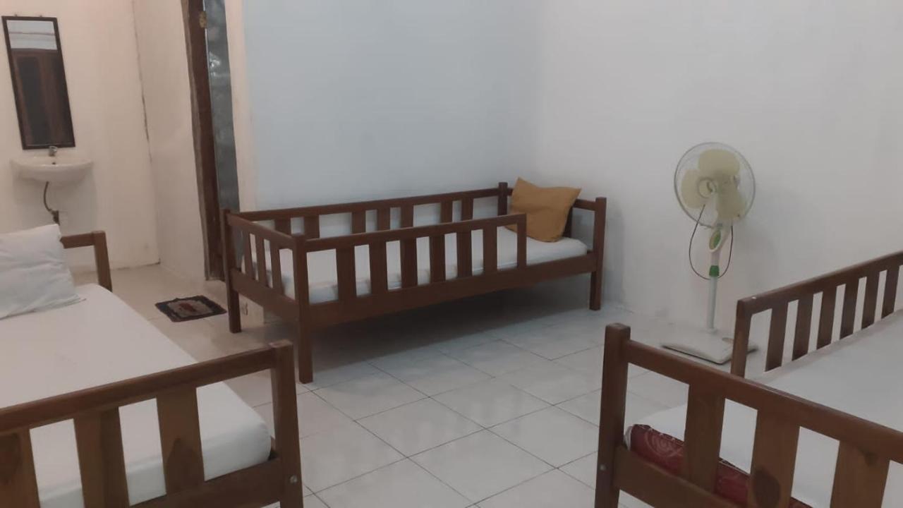 Komodoku One Love Homestay And Tour Labuan Bajo Extérieur photo