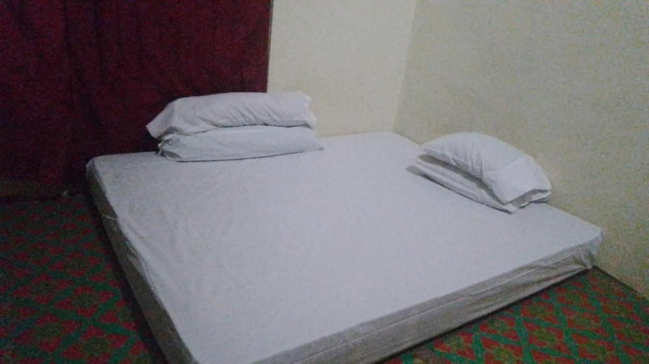 Komodoku One Love Homestay And Tour Labuan Bajo Extérieur photo